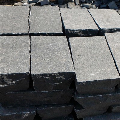 Gwenithfaen Basalt Du