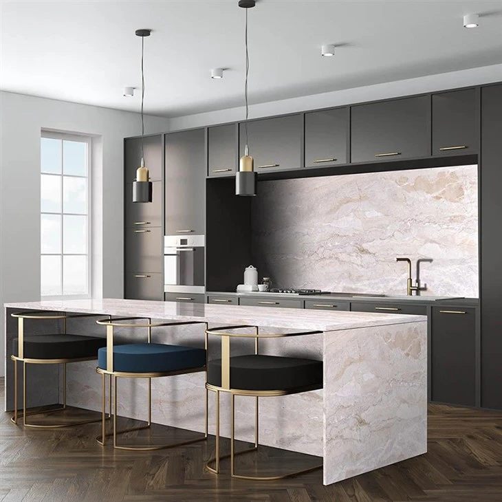 Dolce Vita Quartzite Kitchen